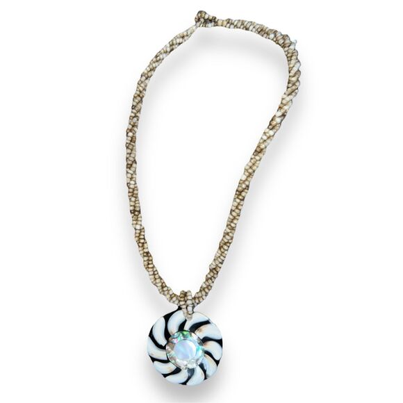 Vintage Mother of Pearl Inlay Pendant Necklace - Picture 1 of 10